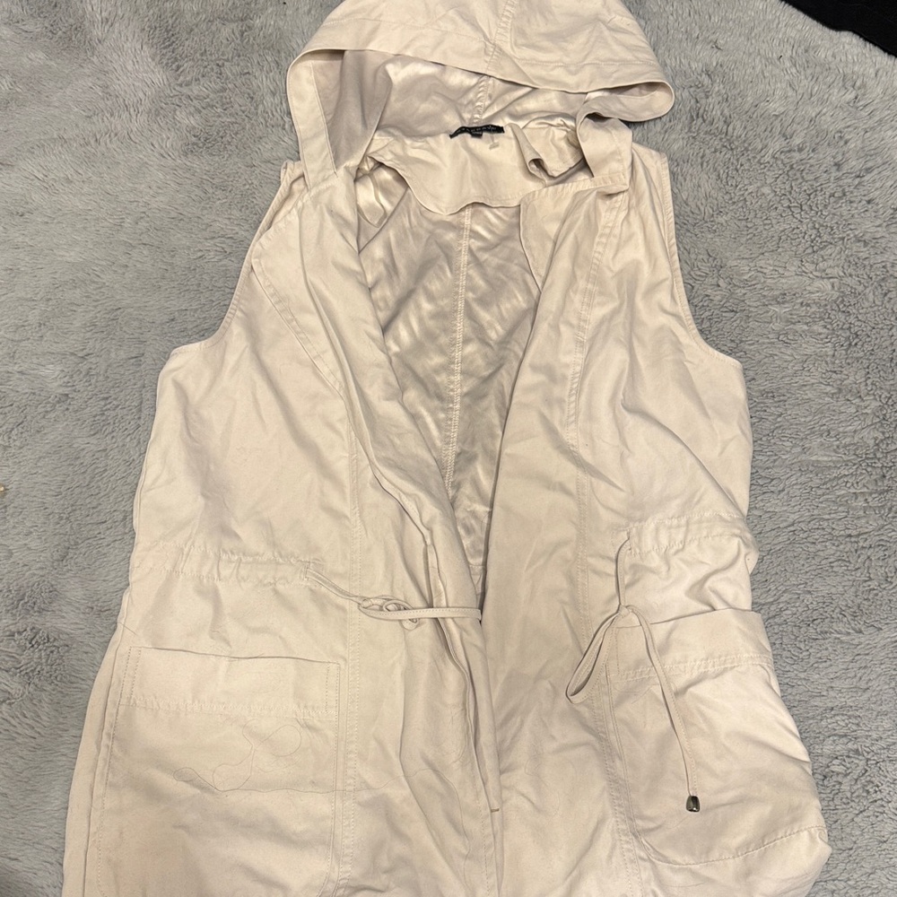 Staccato Cream Hooded Sleeveless Utility Vest